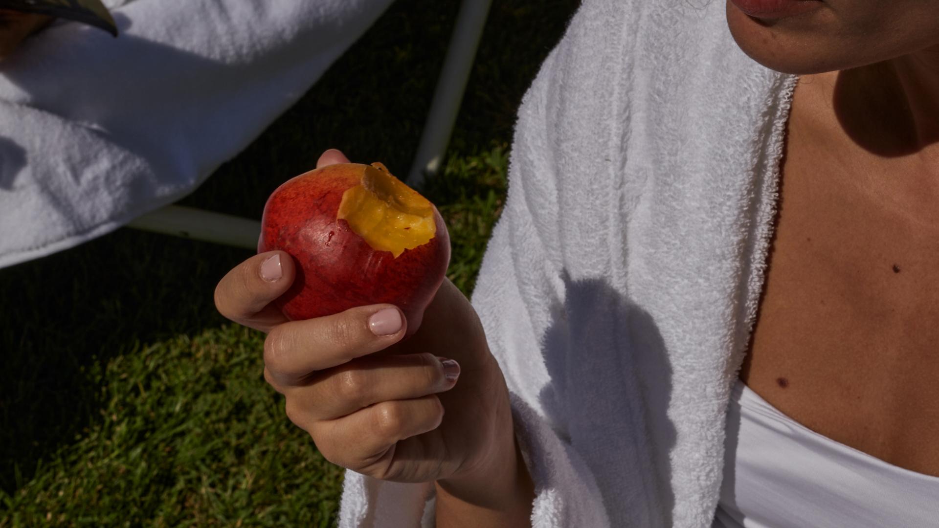 A Doctor's Guest Blog on Eating Disorders: Types, Warning Signs, and Support